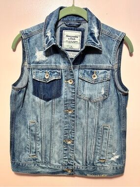 Abercrombie & Fitch Light Blue Distressed Denim Vest